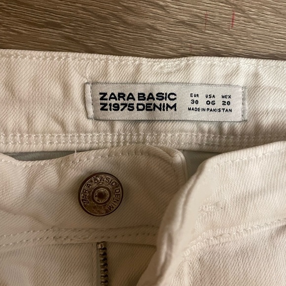 Blouse no brand and zara white jean - Picture 2 of 5
